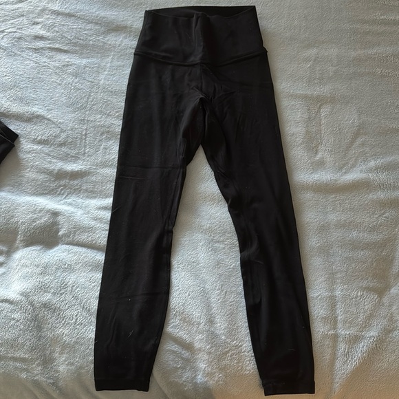 Black lululemon align leggings - size 4 - Picture 1 of 3